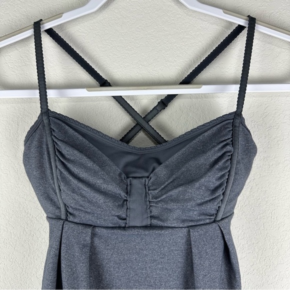 Lululemon Goal Gray Graceful Flow Athletic Athleisure Tank Top Size 4 - Picture 2 of 6